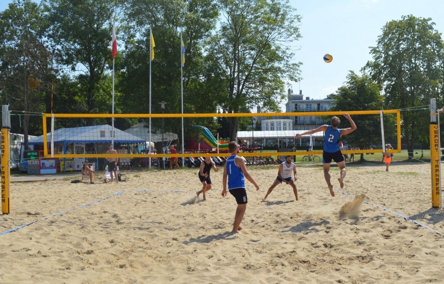 OTWARTE MISTRZOSTWA GMINY CHOJNICE W SIATKÓWCE PLAŻOWEJ