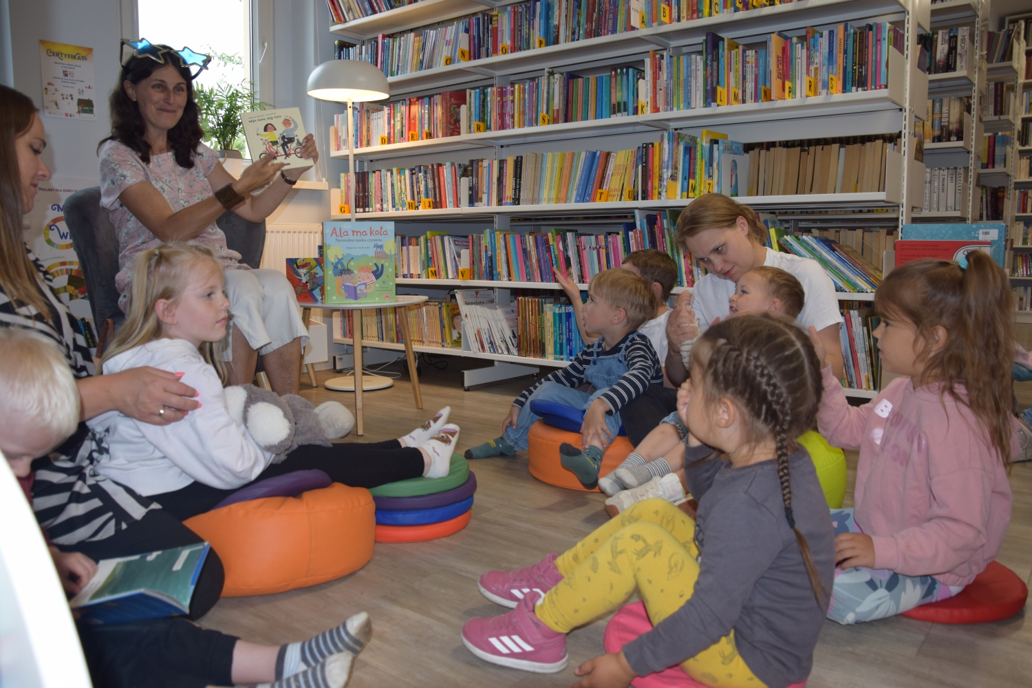 Spotkania dla dzieci z pisarką Małgorzatą Swędrowską