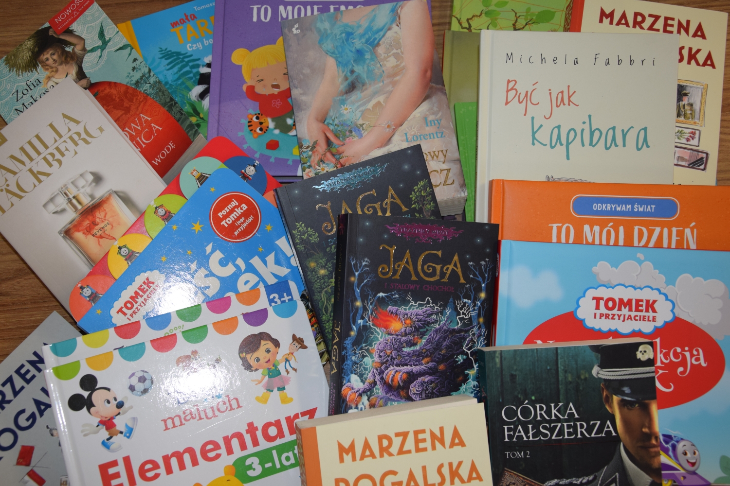 Dziękujemy za dary książkowe dla biblioteki!