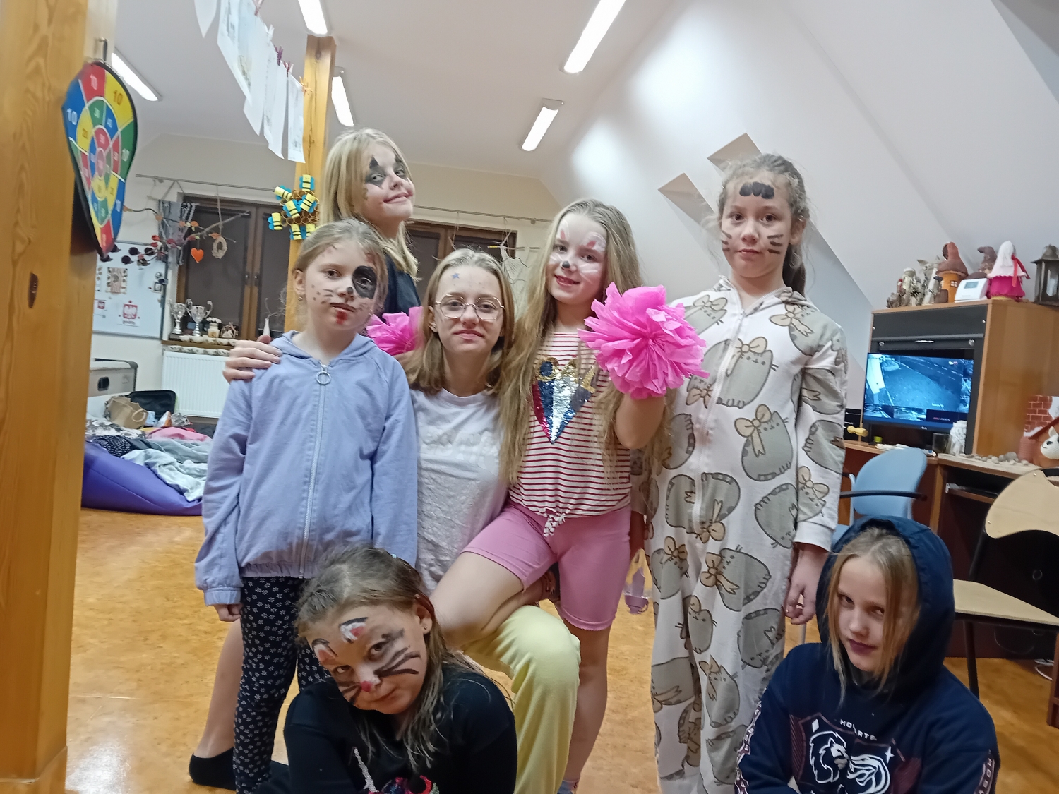 NOC W ŚWIETLICY