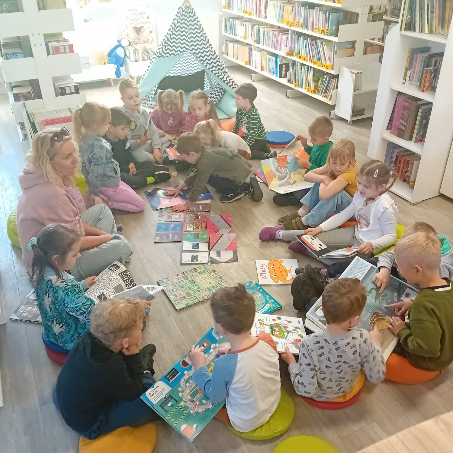 Tydzień Bibliotek - lekcja biblioteczna dla 5-latków