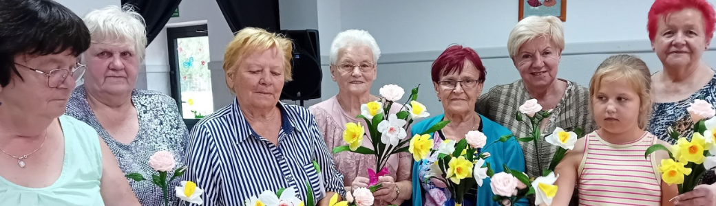Seniorzy na wakacjach w świetlicy